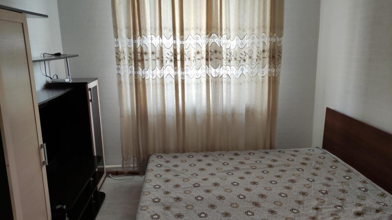 Хостел На Барахолки Almaty Exterior photo